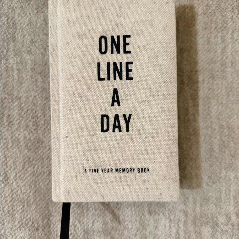 Chronicle Books One Line A Day Memory Book - Natural Linen & Black Text